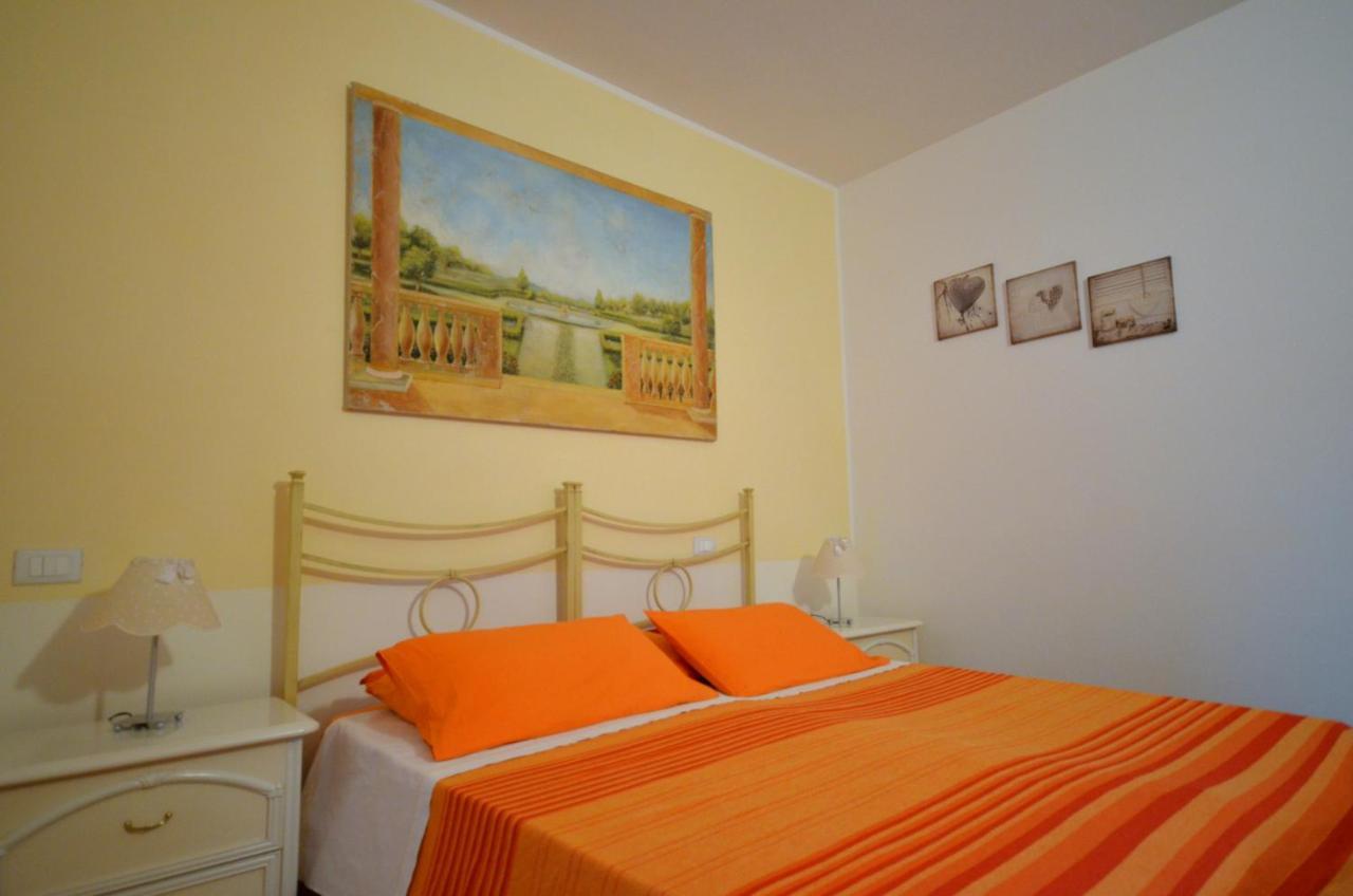 Bb Il Grande Salice Bike Friends Bed & Breakfast Ponti sul Mincio Dış mekan fotoğraf